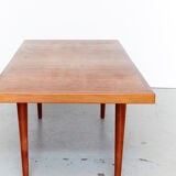Table de salle à manger par Nanna Ditzel pour Saren Willadsen et chaises conçues par Kai Lyngfeldt-Larsen