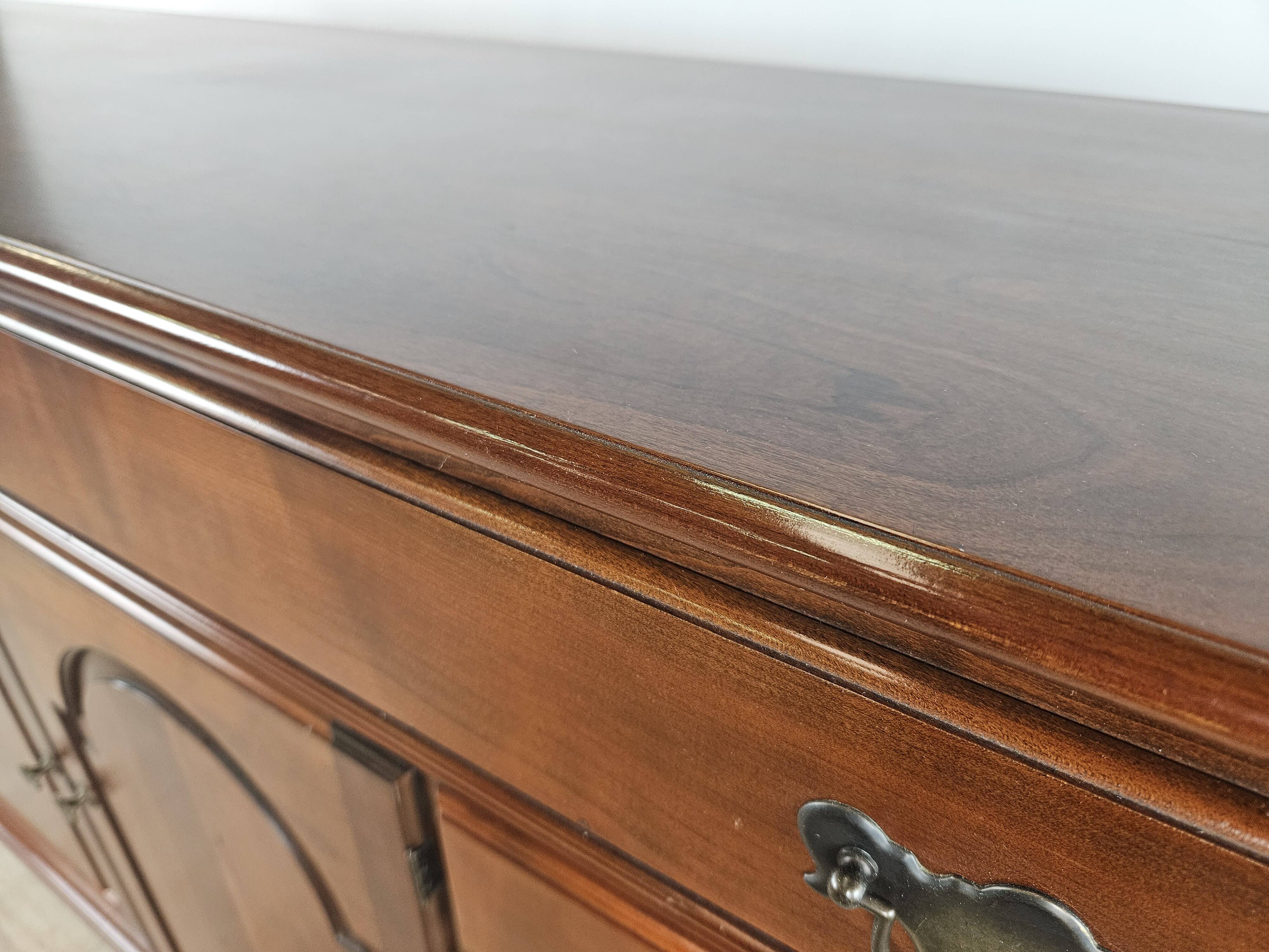 Buffet de Fantoni en massif merisier