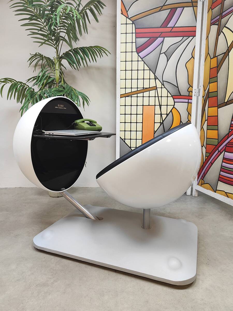Dutch Space age design Globus workplace Michiel van der Kley for Artifort