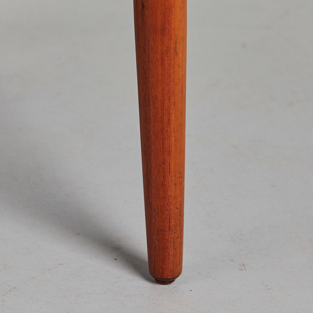 Ørum Møbelfabrik. Model 67 "Captain's Chair" Eric Buch