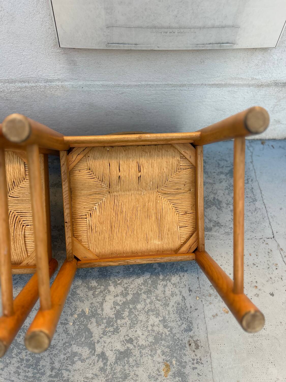 4 vintage chairs made of solid wood and woven straw