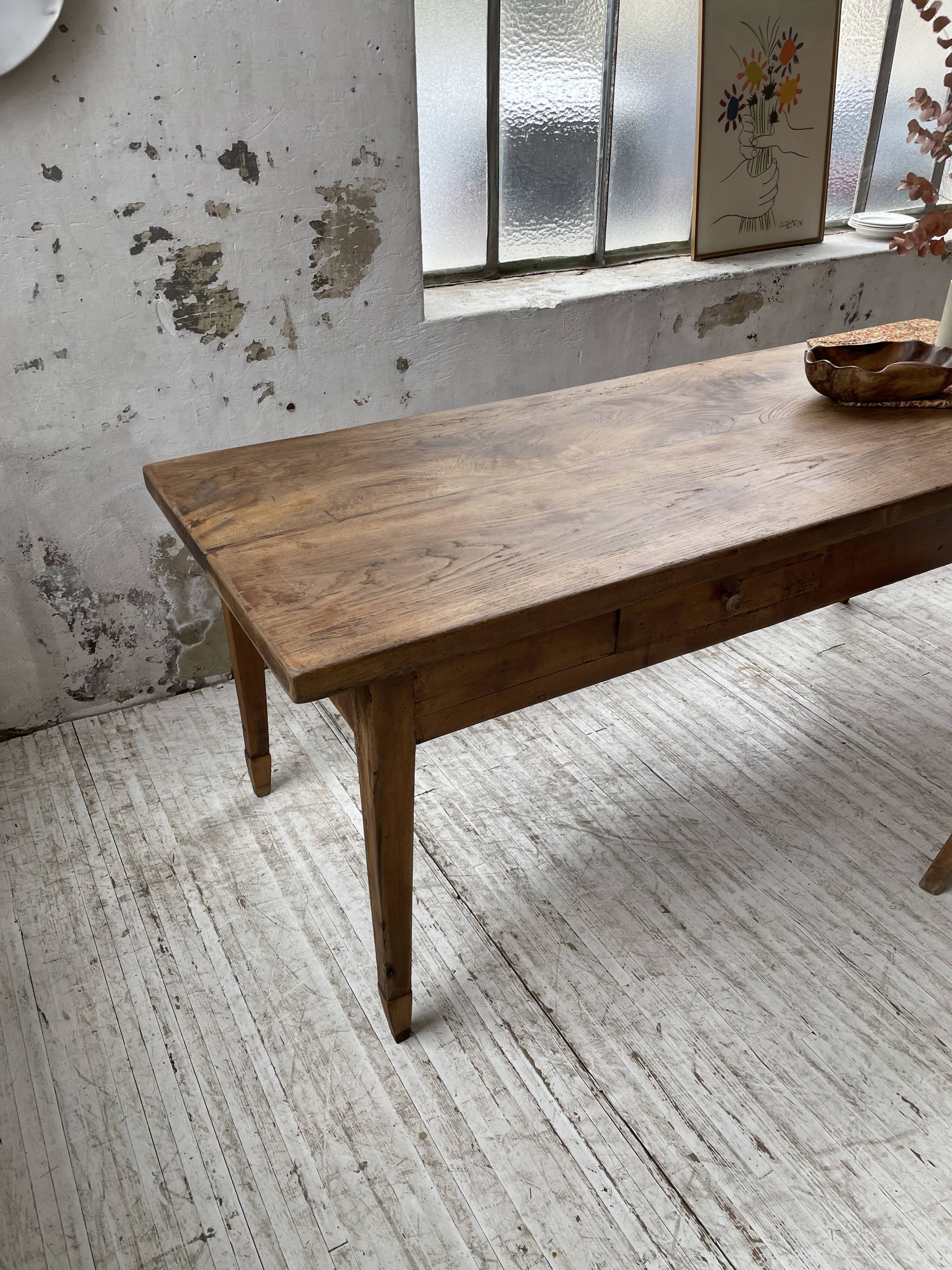 Farmhouse table in oak and walnut 2m
