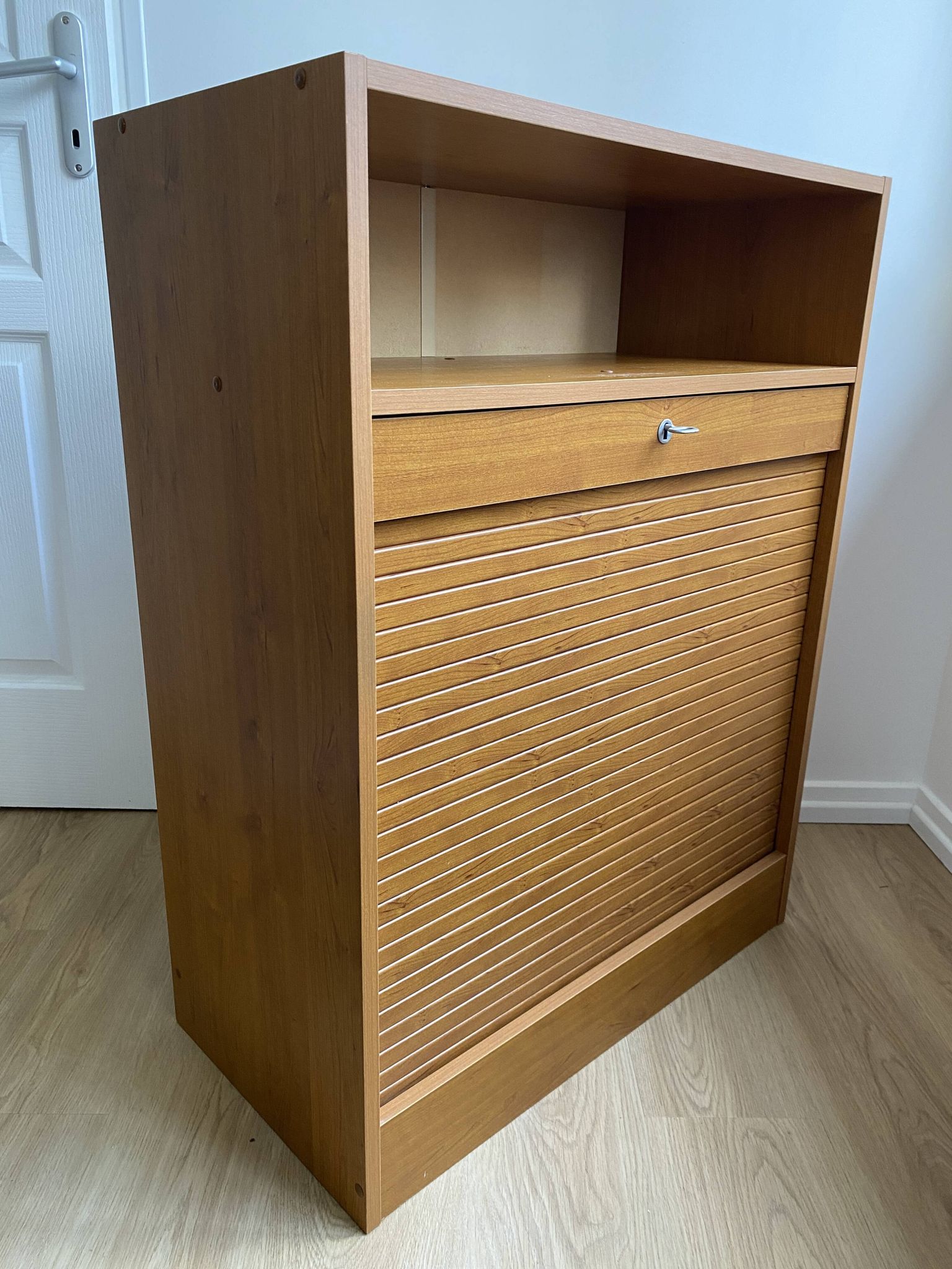 Low storage unit, 70s/80s three height-adjustable shelves