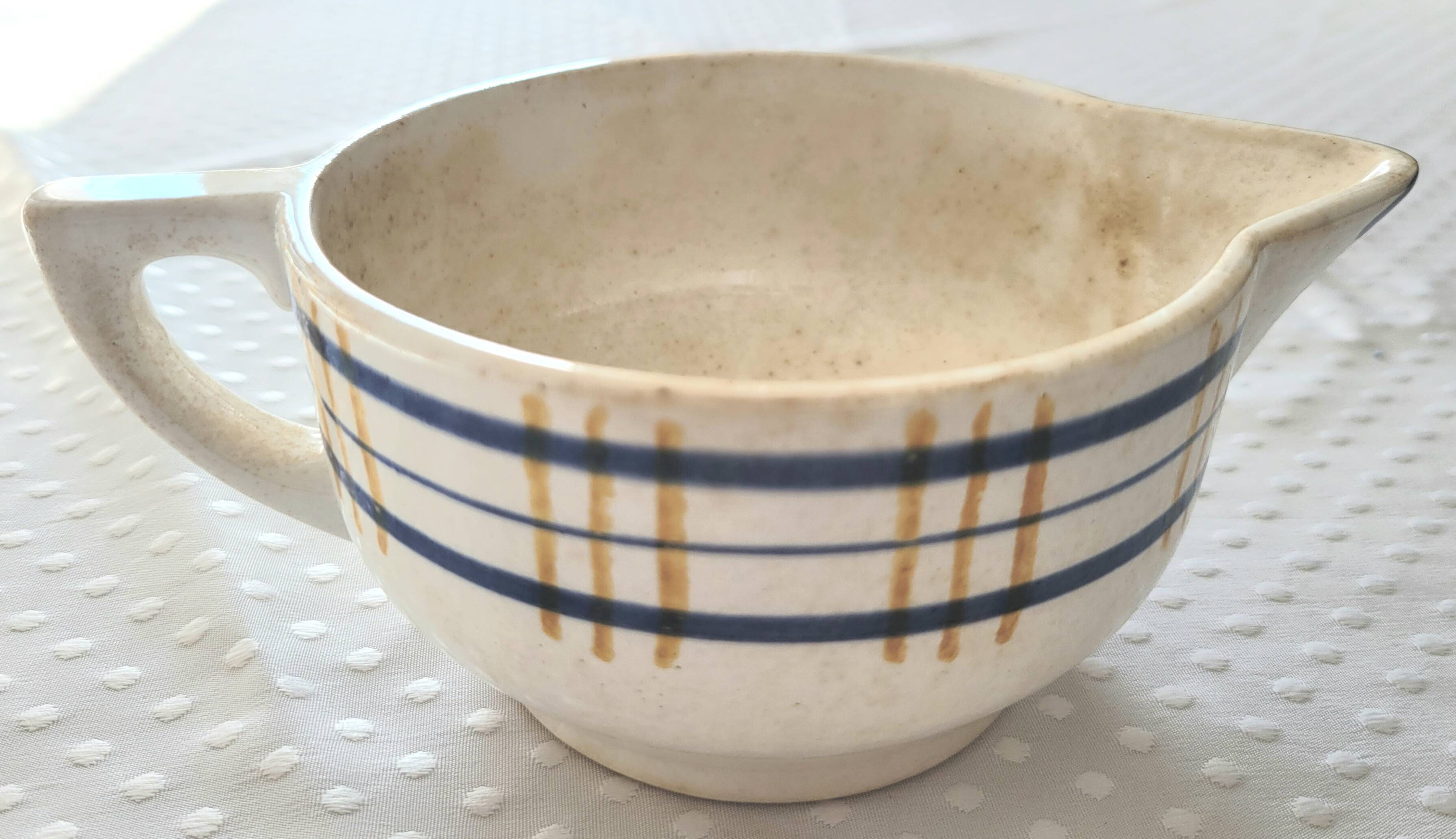 Poitou sauce boat from Sarreguemines