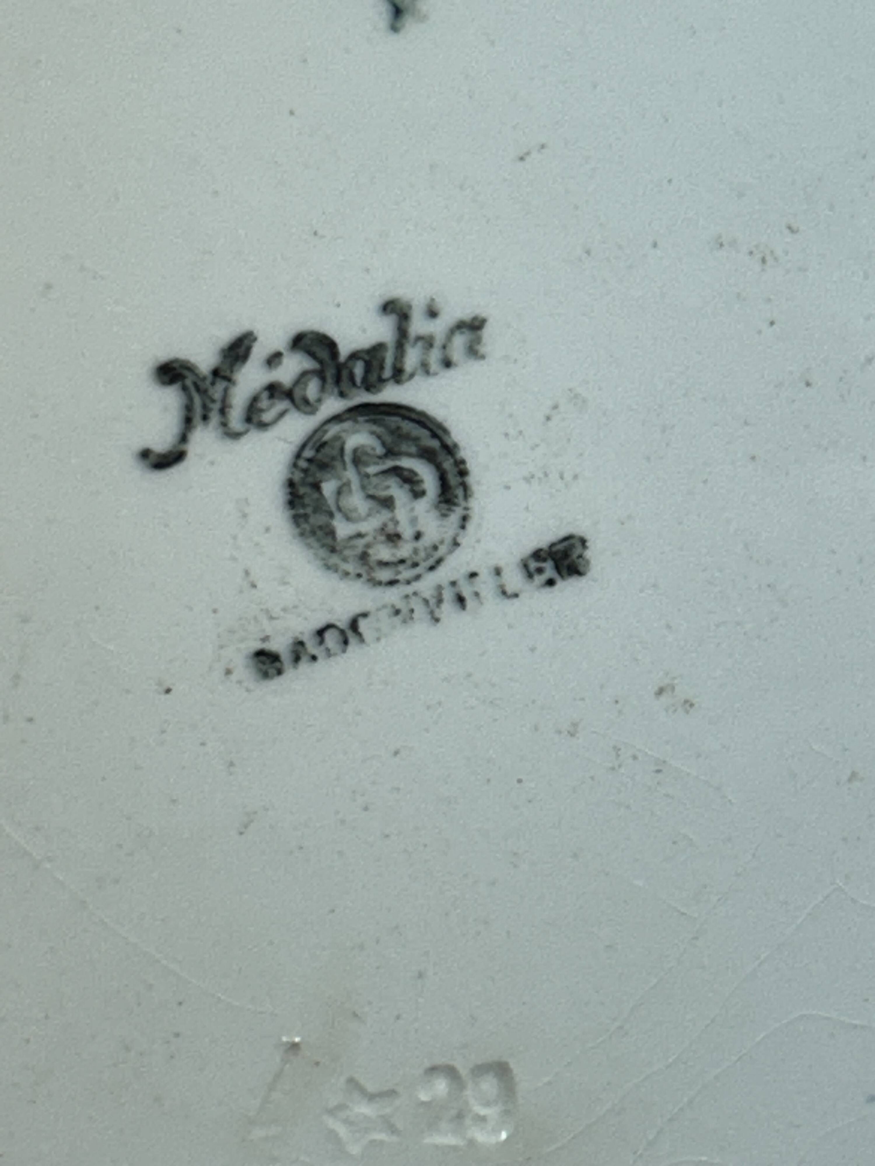 Hollow round plate in Badonviller earthenware Ø 27.7 cm