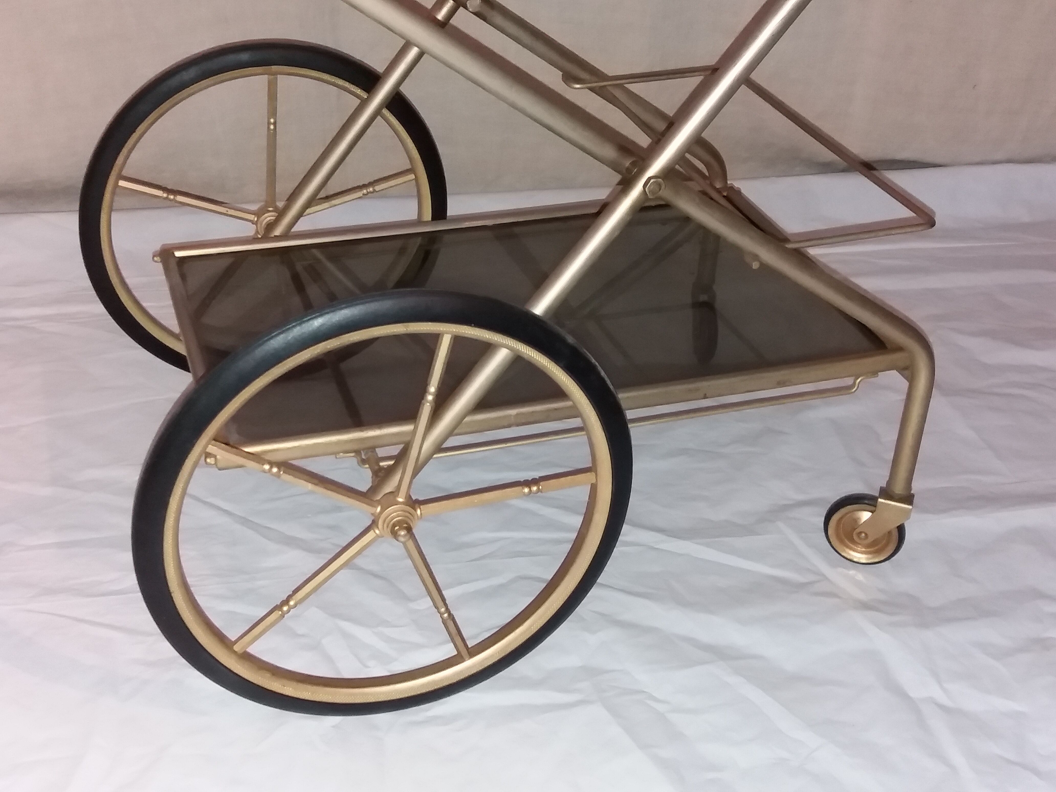 VINTAGE FOLDING SERVICE