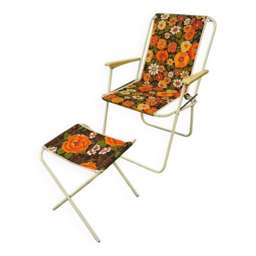 Vintage orange folding beach/camping chair