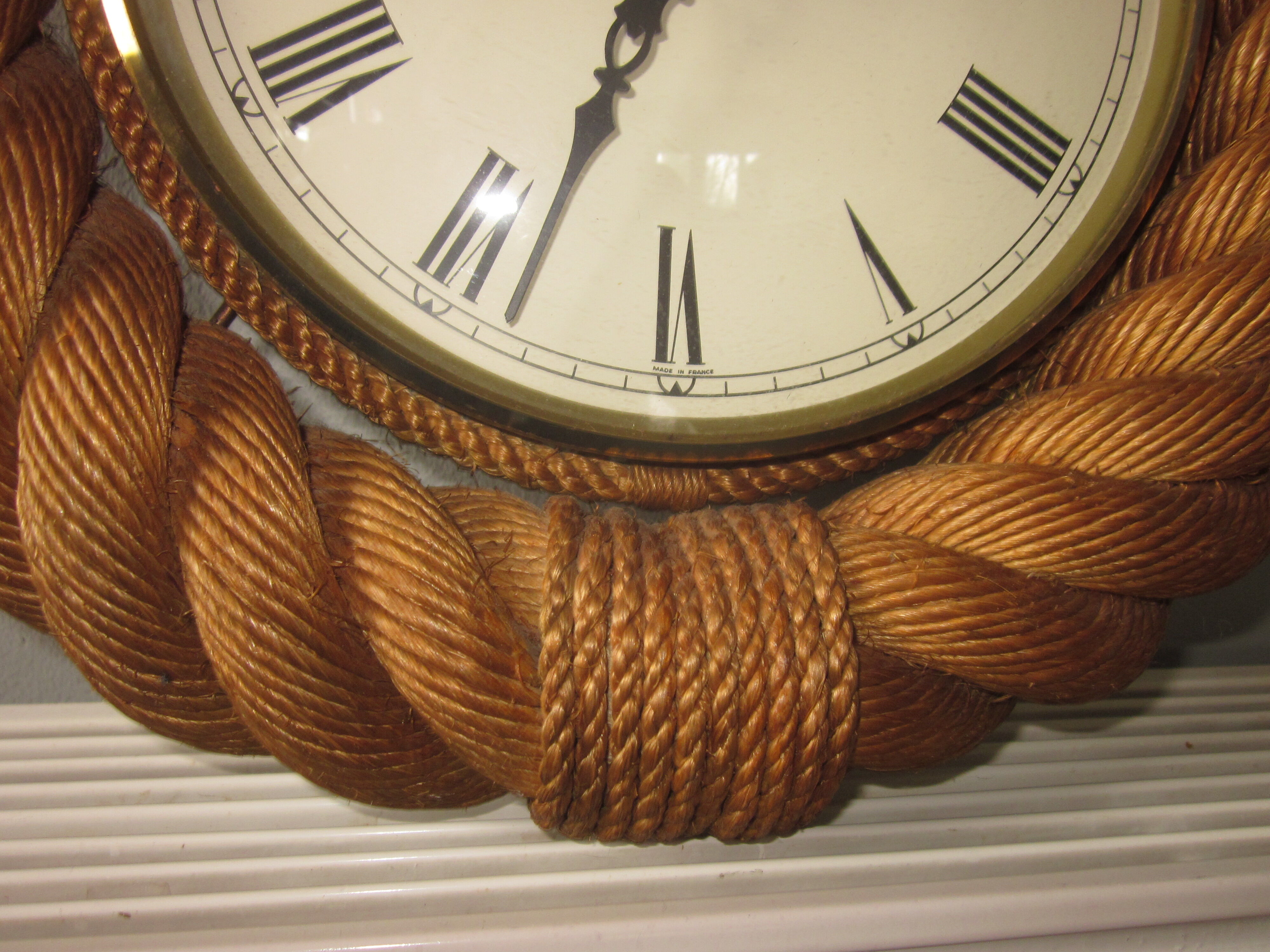 Vintage rope clock