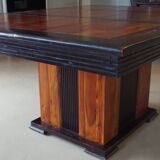 Table en bois exotique