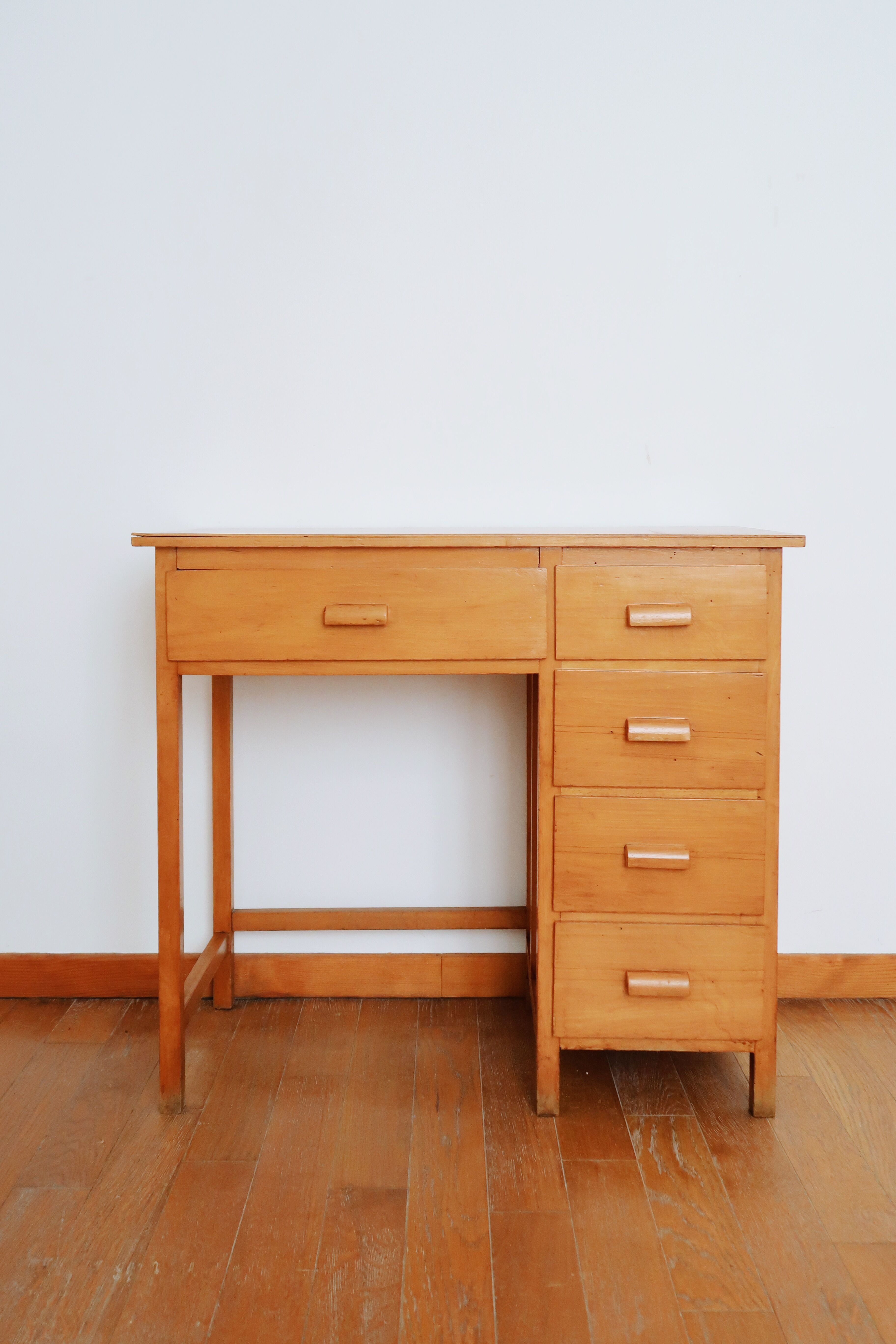 50's wooden desk