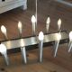 Lustre design sculptural vintage années 70 – métal & aluminium – 55 × 26 cm