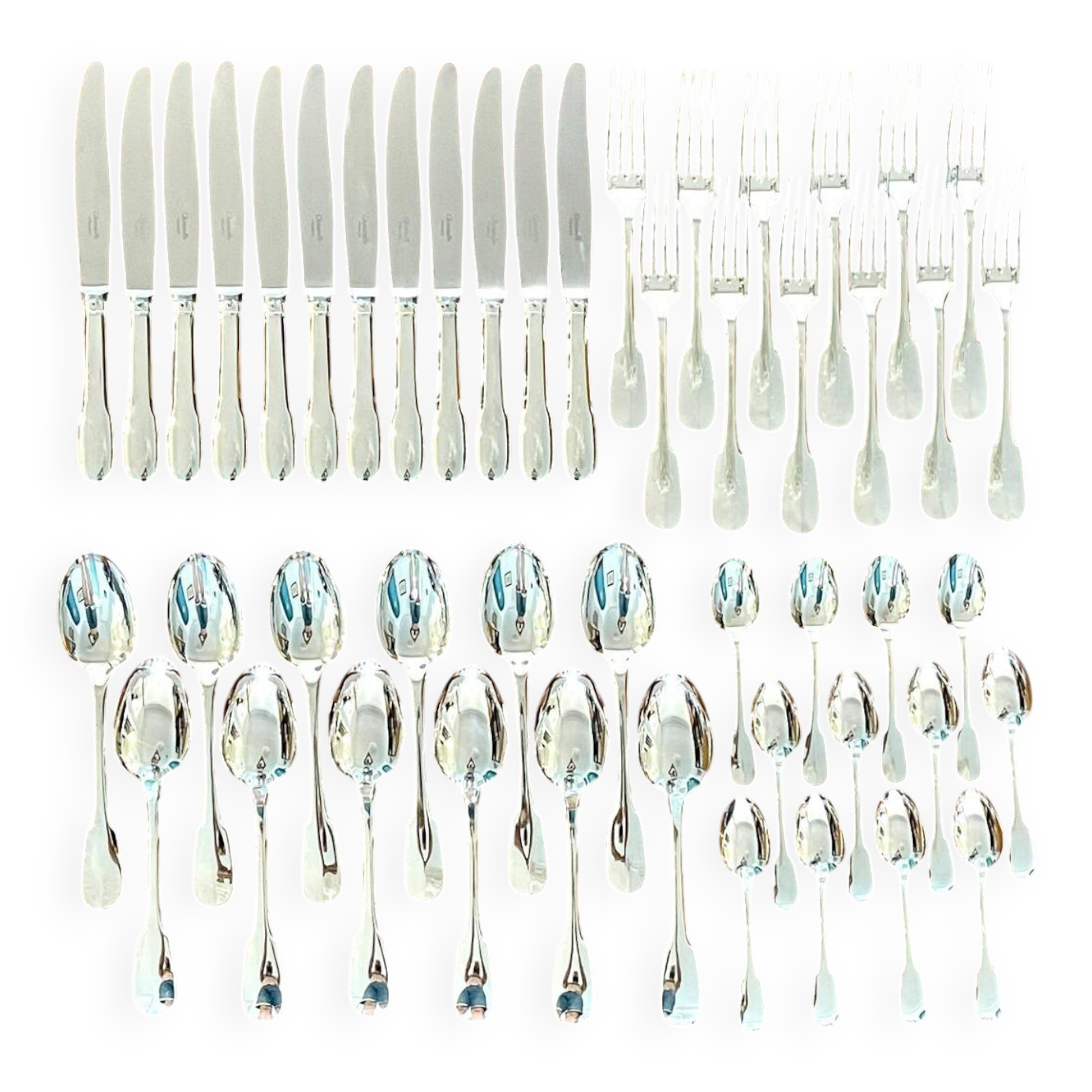 Christofle Cluny, cutlery set of 48 pieces in like-new condition.