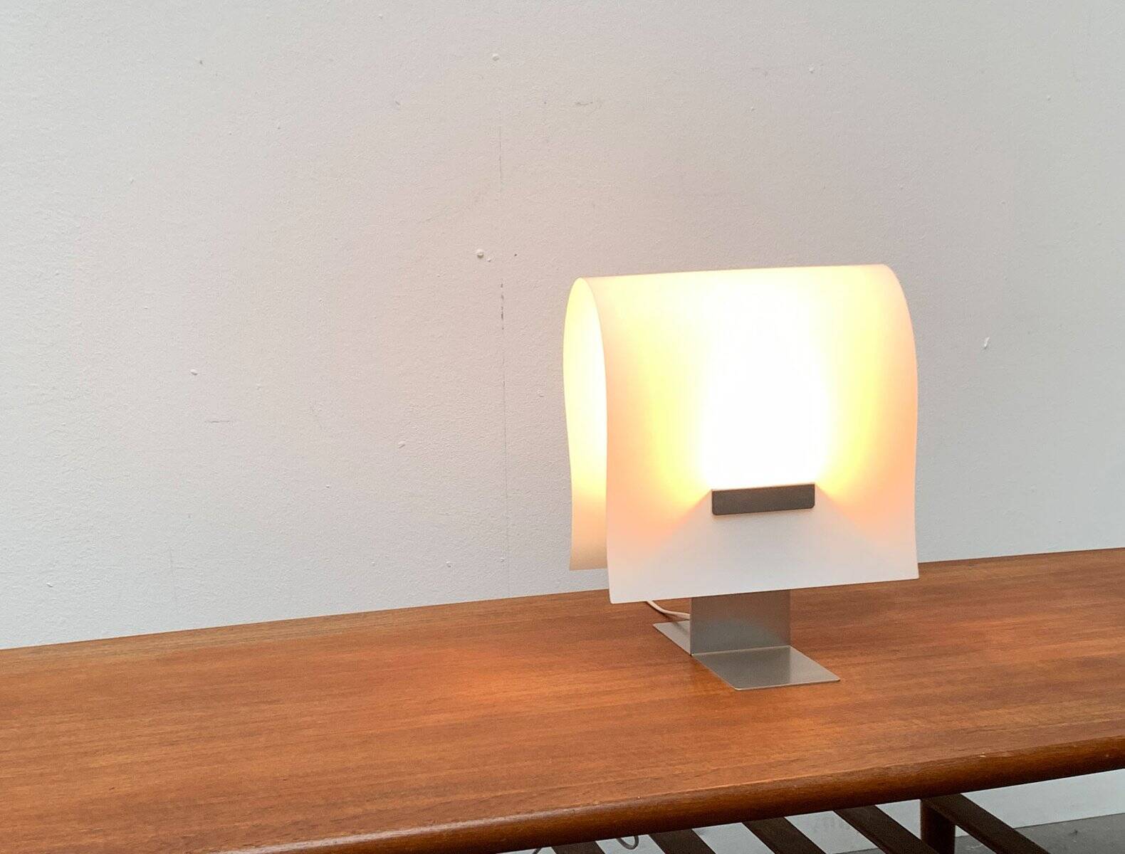 Minimalist table lamp model Emma by Cristina Lamiquiz, 1995