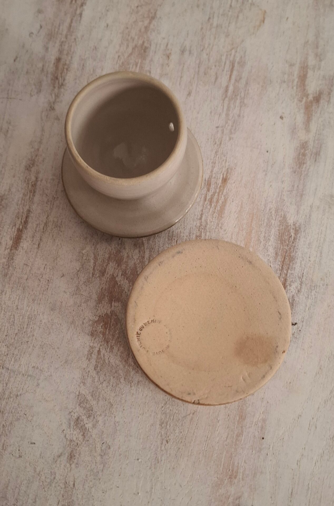 Water butter dish in stoneware