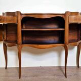 console serving model similar to the so-called “snack” table models