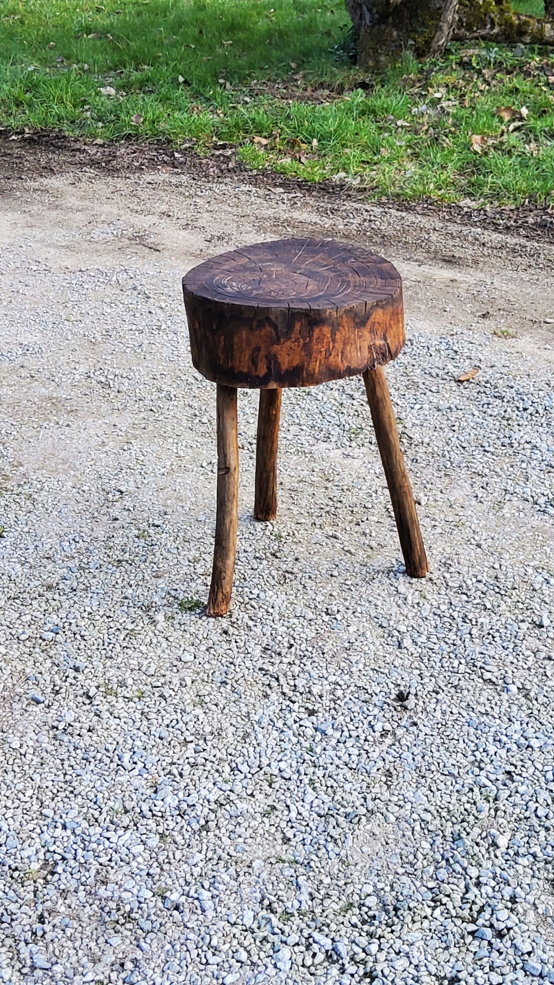 Brutalist tripod billot stool