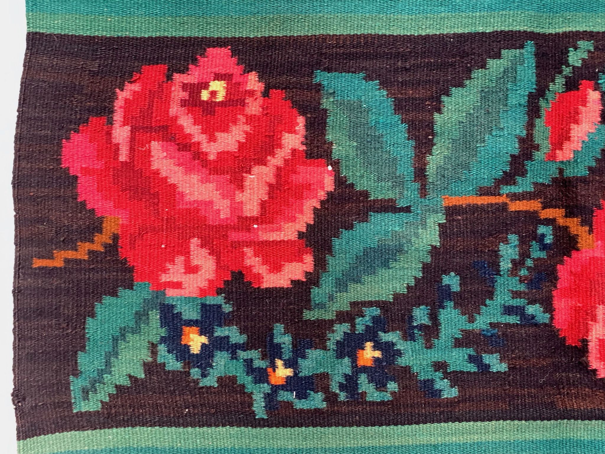 Vintage moldovan square kilim 150x135 cm