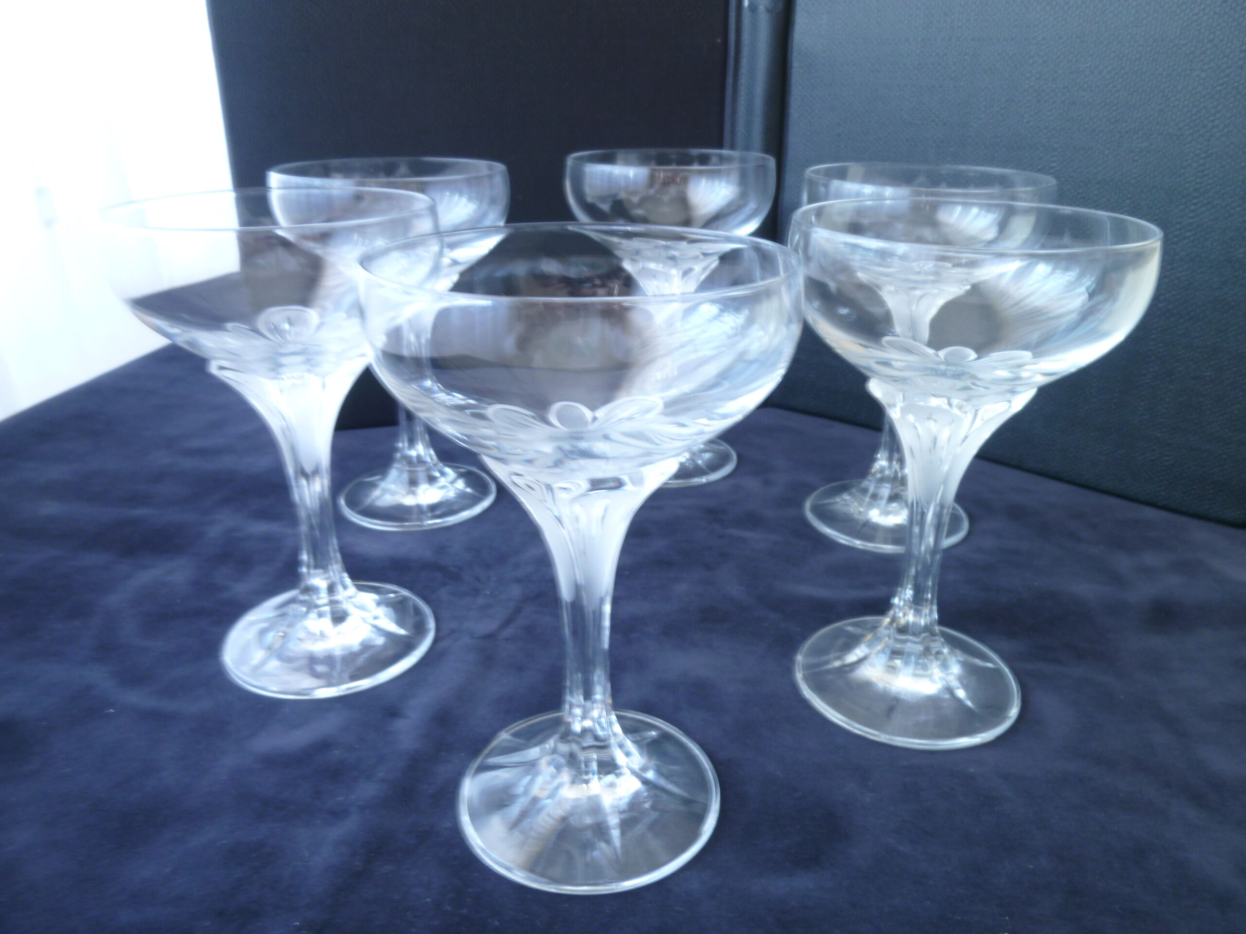 Set of 6 Champagne Cups in Arques Model Granville