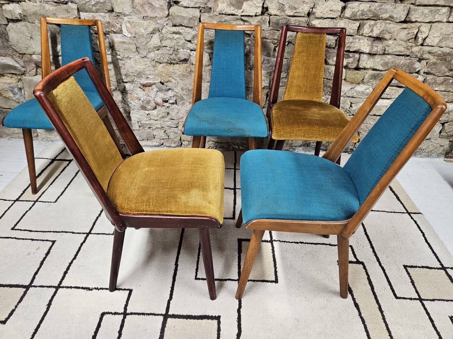 Set of 5 vintage spindle foot bistro chairs 1960"