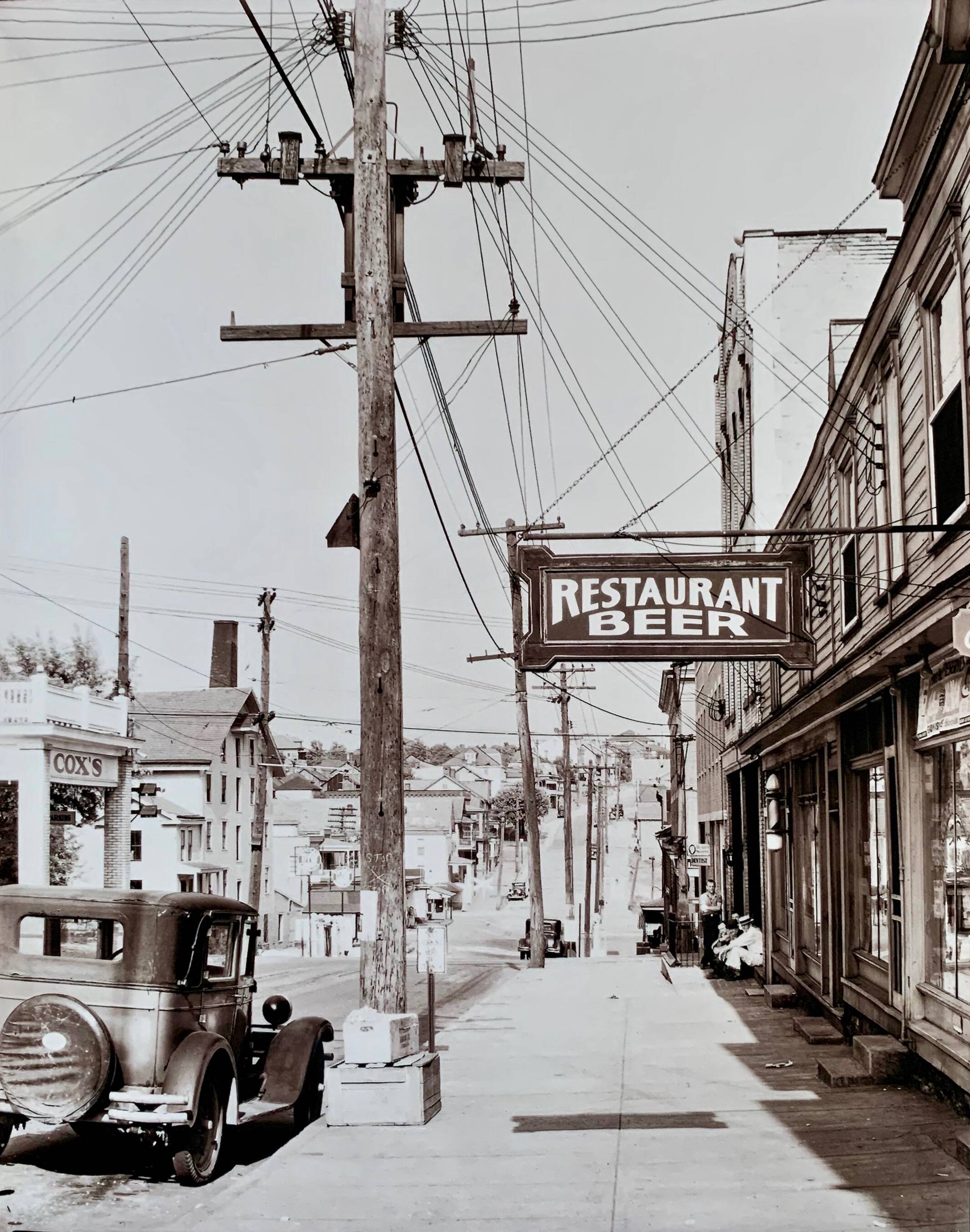 📸 Fine Art Photography W.Evans – Street Scene in Mount Pleasant, Pennsylvania