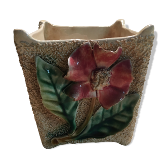 Cache pot barbotine  décoré d'une rose