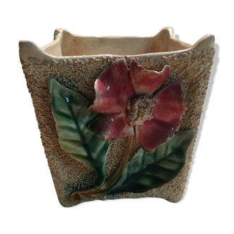 Cache pot dabbling decorated with a rose