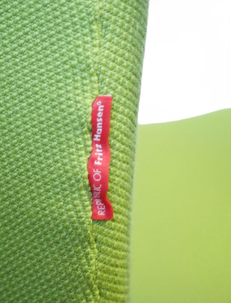 Swan Chair by Arne Jacobsen for Fritz Hansen