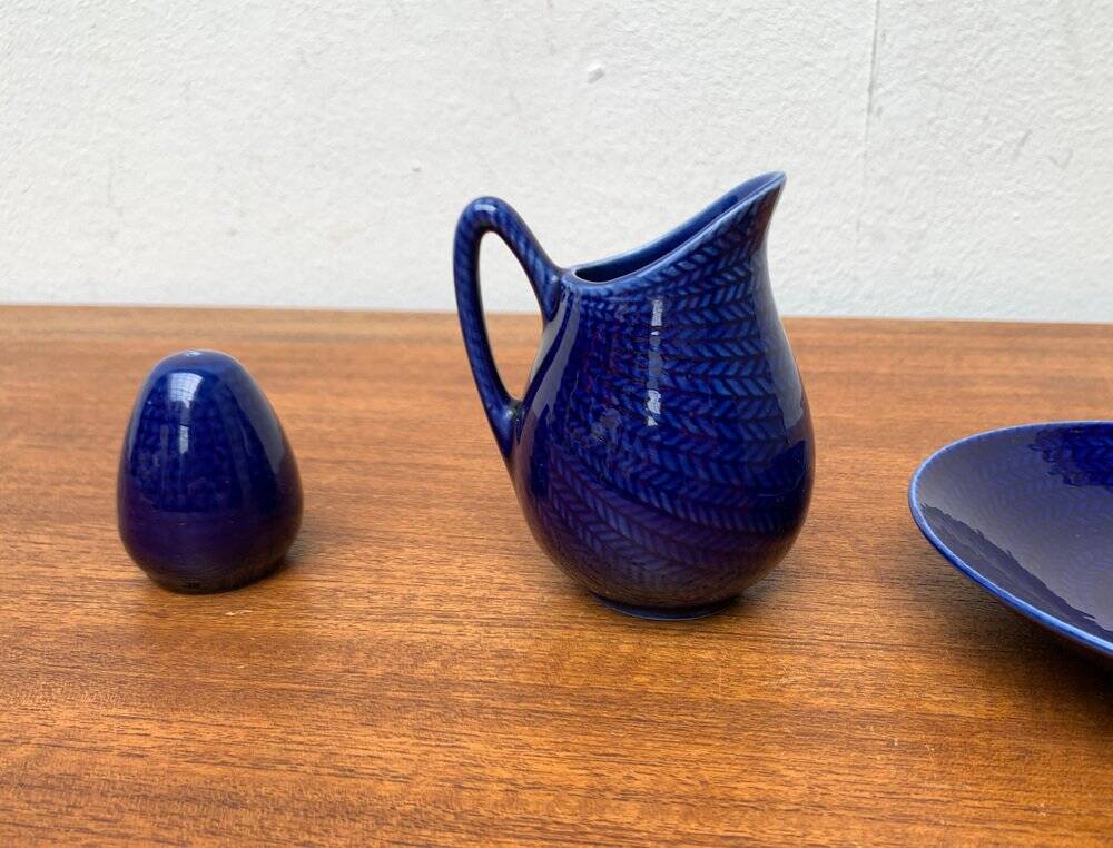 Swedish Salier Mid-Century Bla Eld, Salt Shaker, Milk Jug, Saucer and Plate by Hertha Bengtson for Rörstrand, 1960s, Set of 4