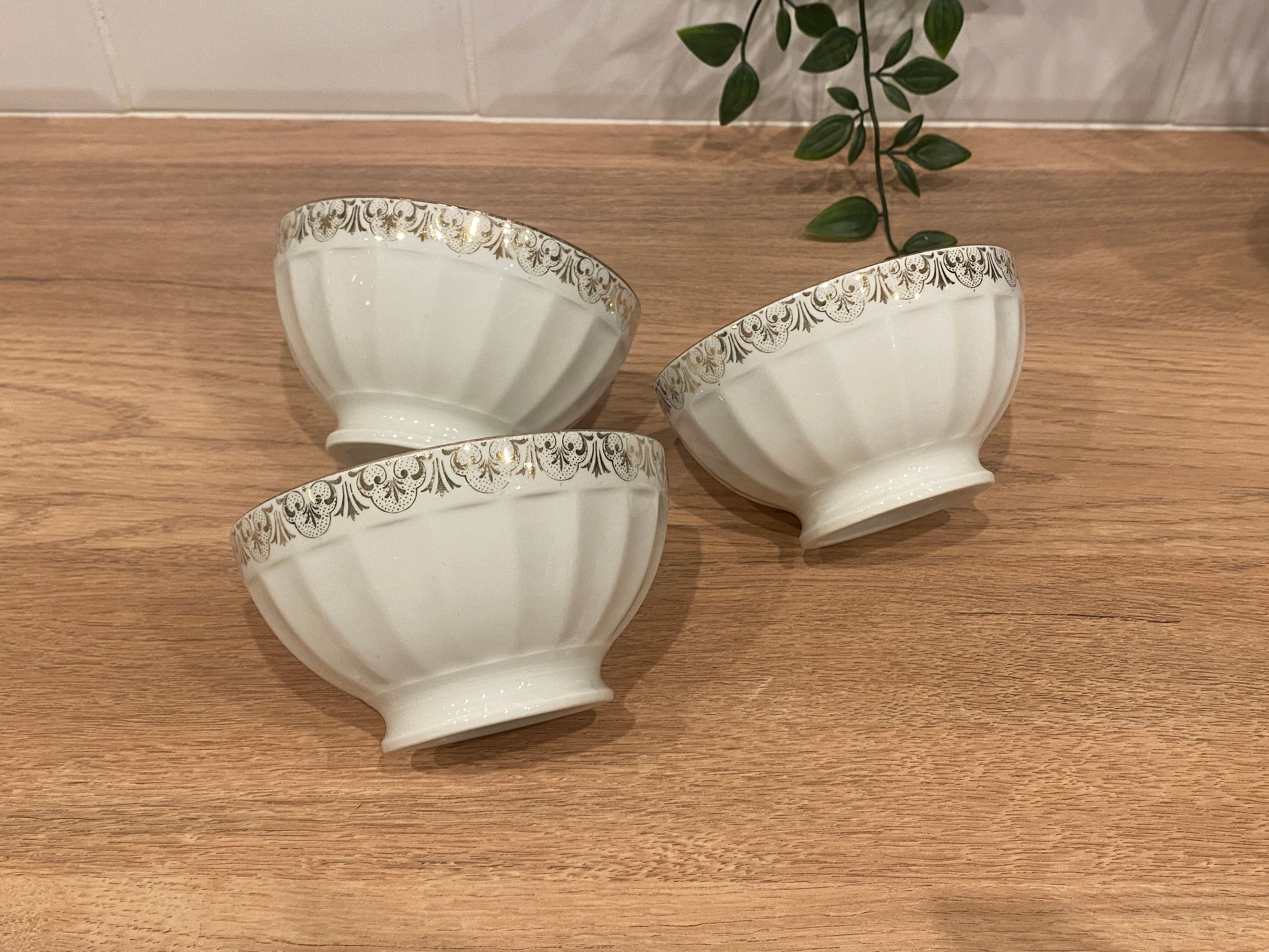 3 small faceted bowls