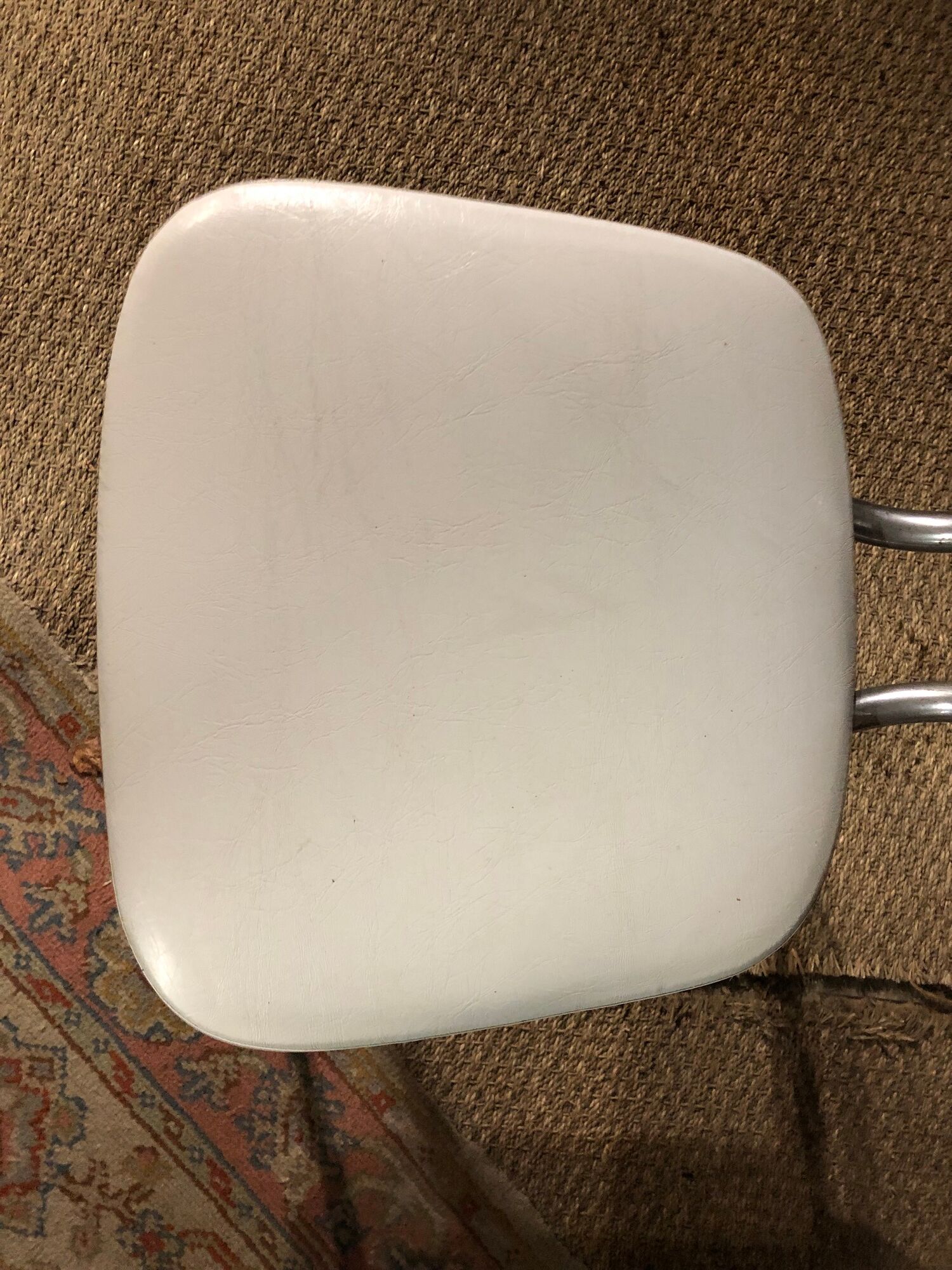 Set of 4 chairs iron and white vinyl 1960 Columbus Creation