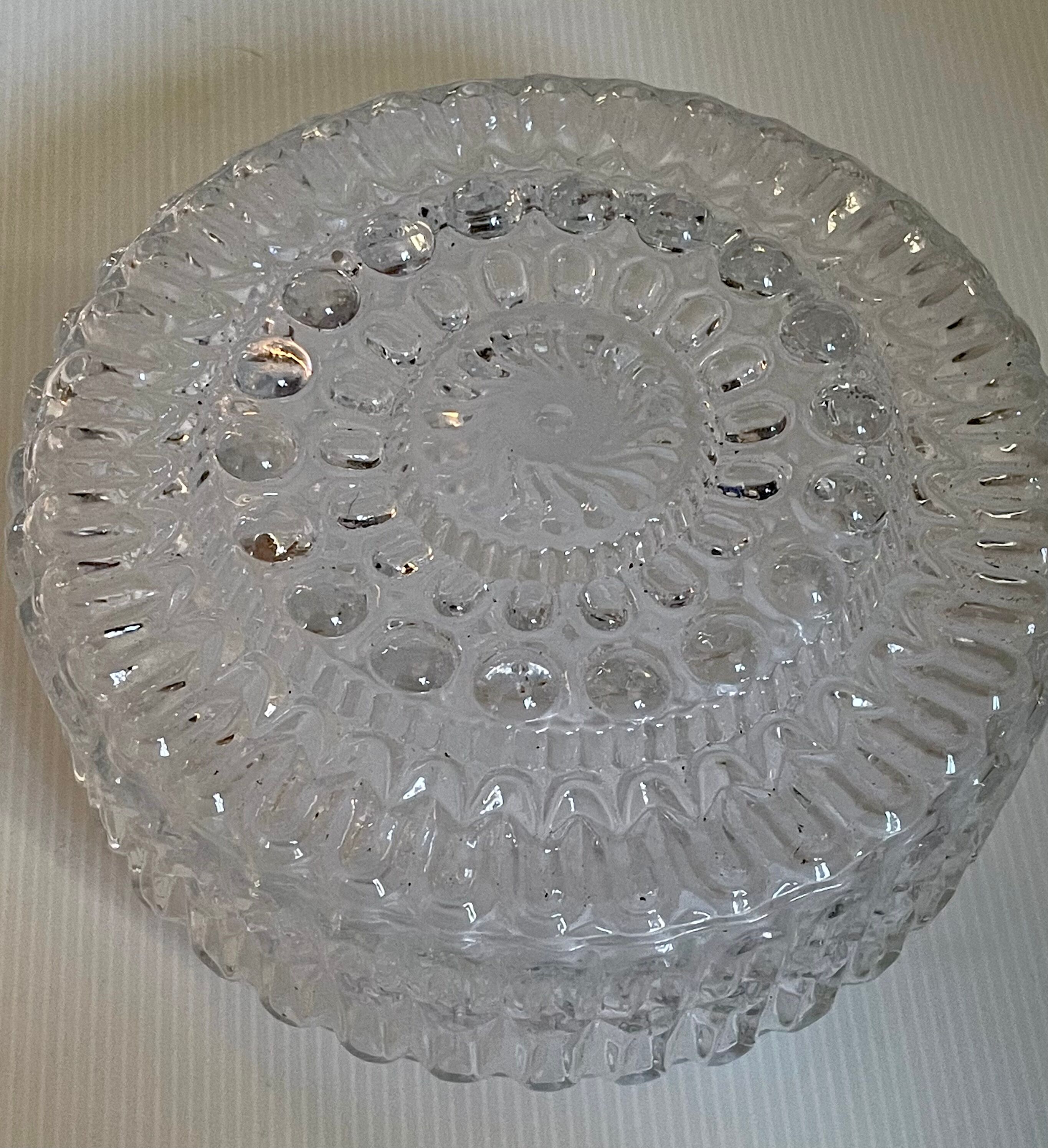 Applique en verre moulé vintage