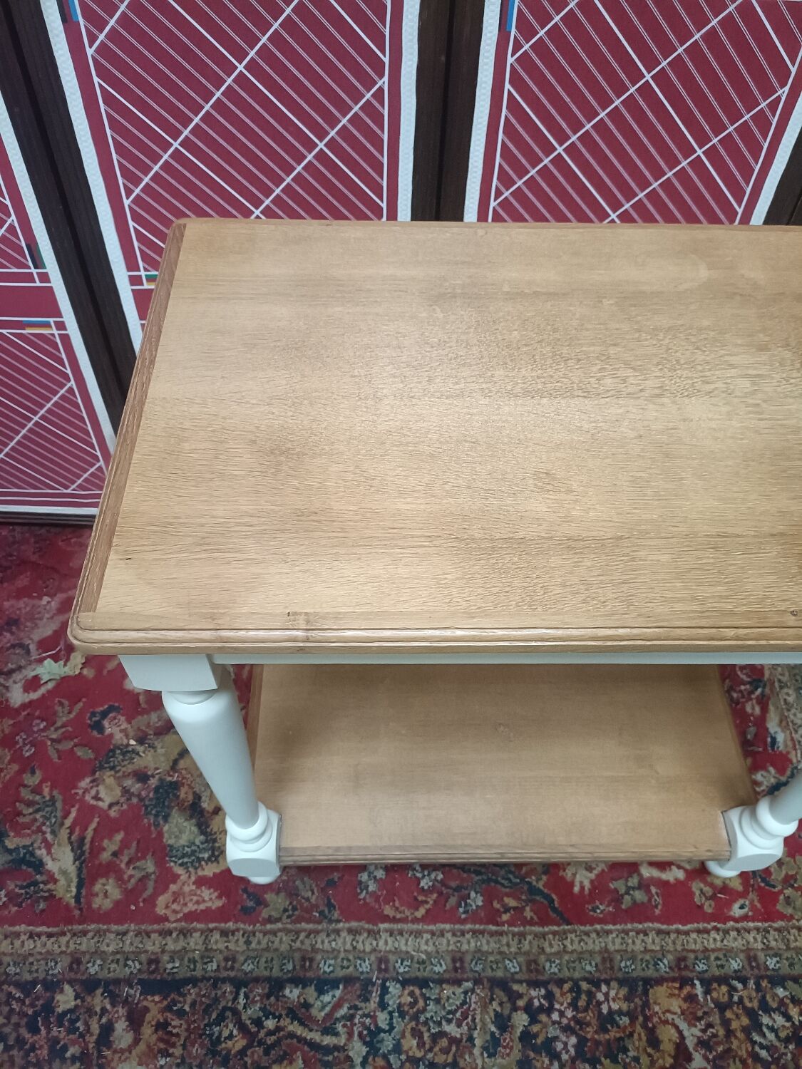 Console in oak painted cream white, natural wood trays