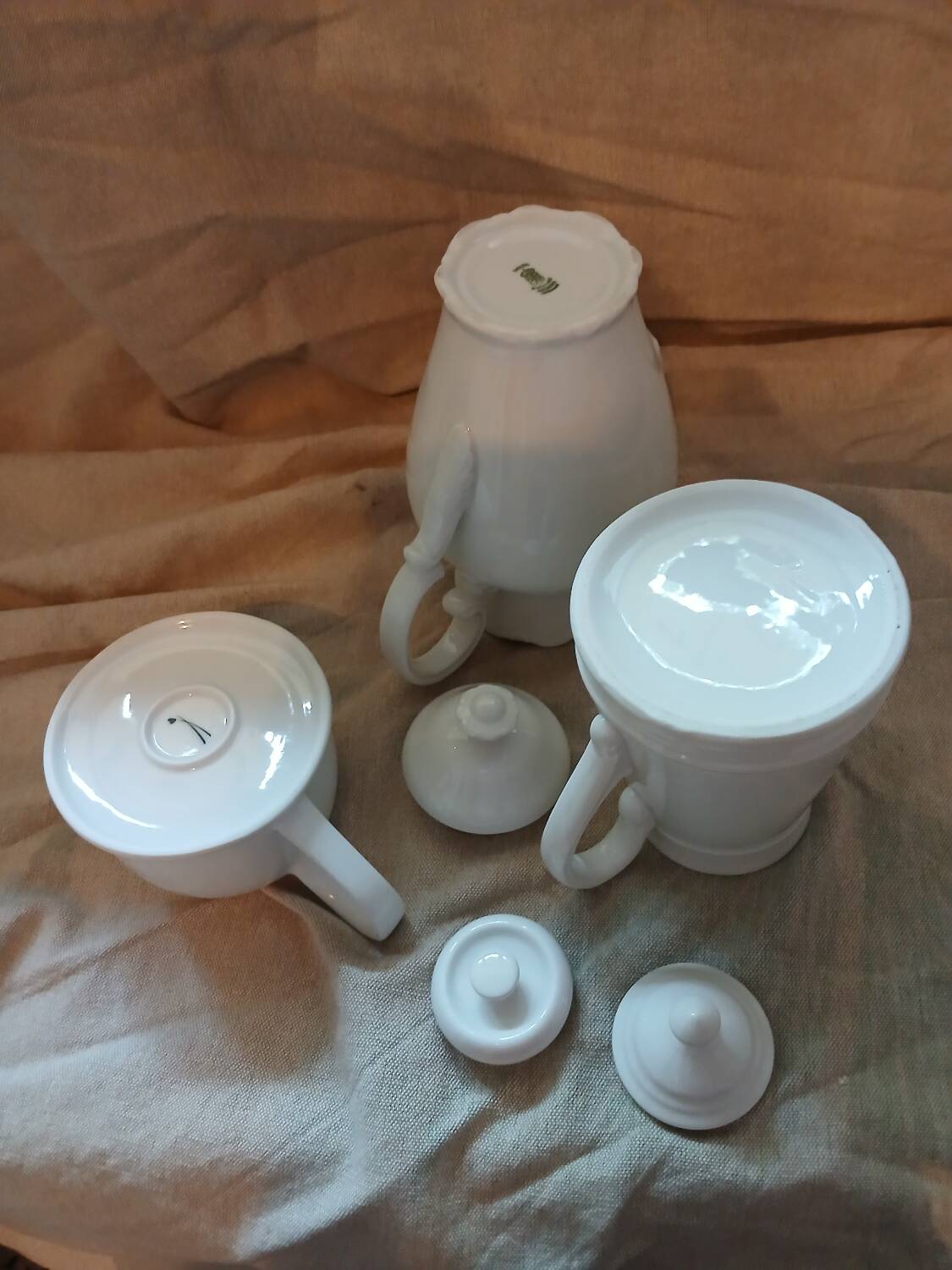 Set of 3 antique teapots/coffee pots