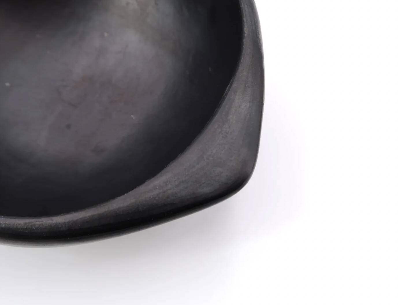 Colombian wobbly bowl in black ceramic, 1970s.