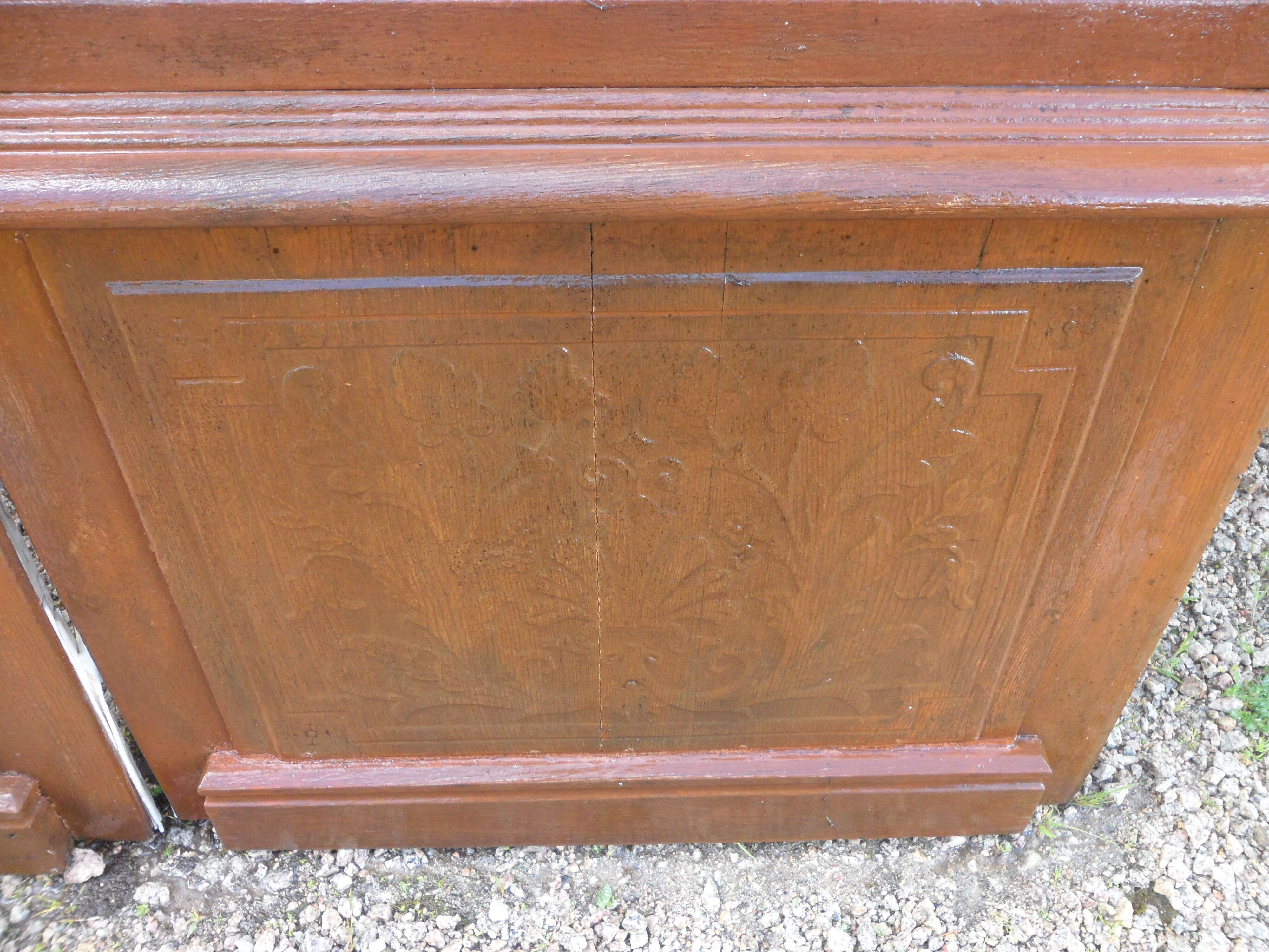 Old glass trading doors