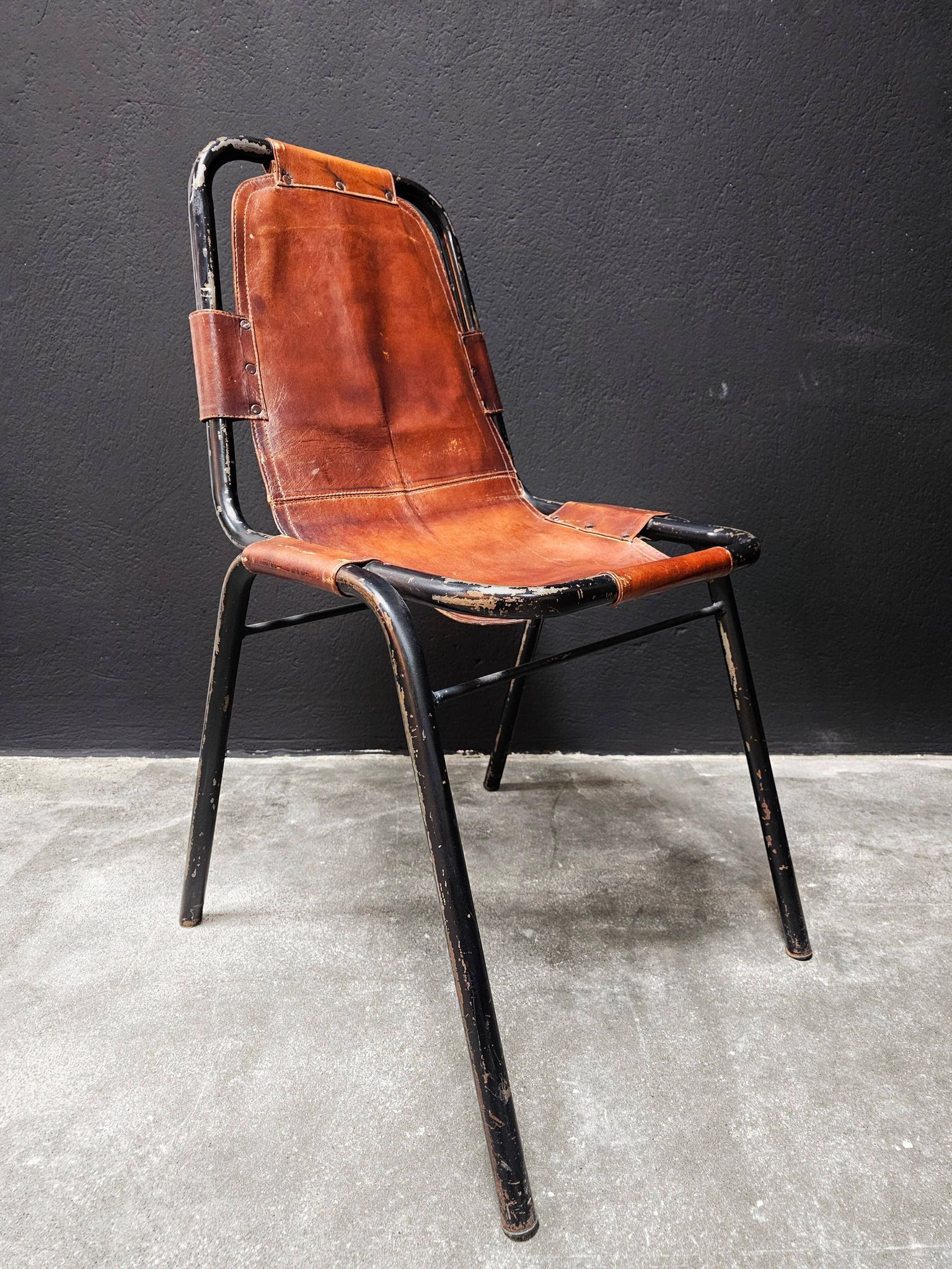 Set of 3 leather Bauhaus chairs by DalVera, Charlotte Perriand style, 1950.