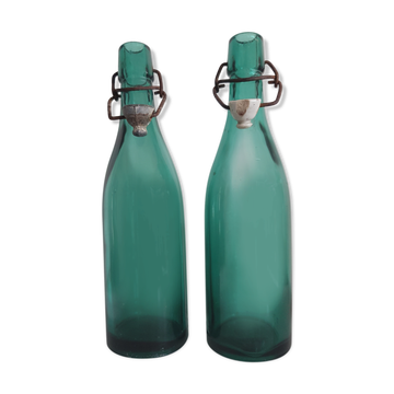 Lot de 2 bouteilles de bière anciennes