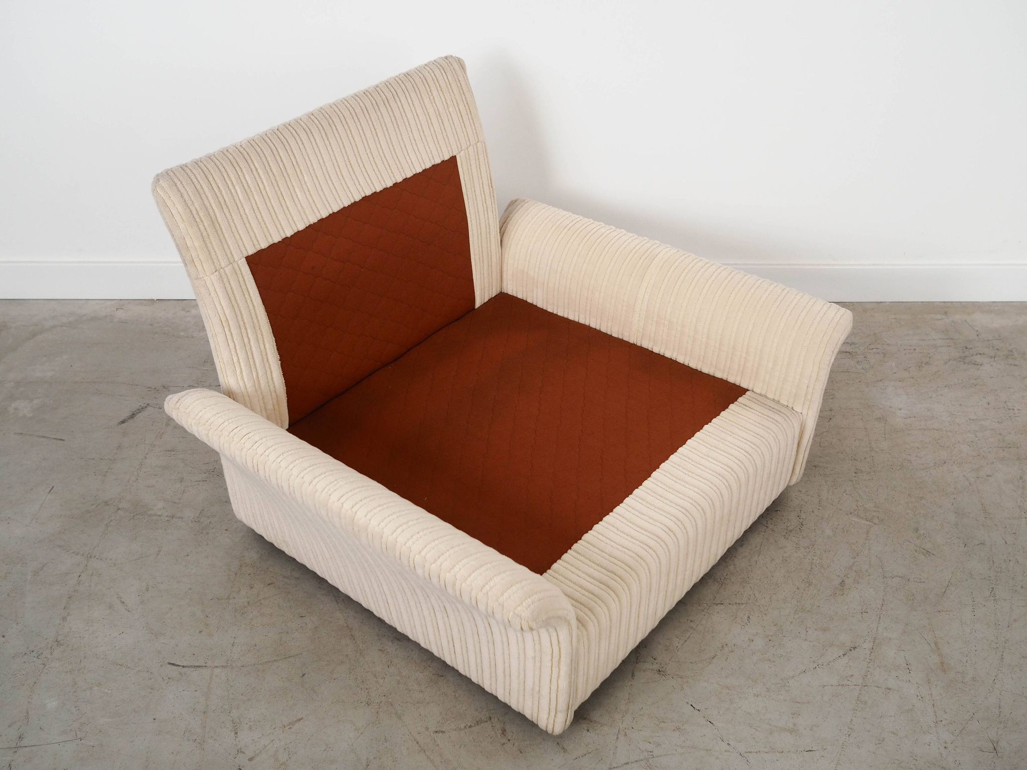 Fauteuil crème Soffio, design italien, années 1970, fabriqué par Doimo.