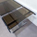 Extendable chrome dining table