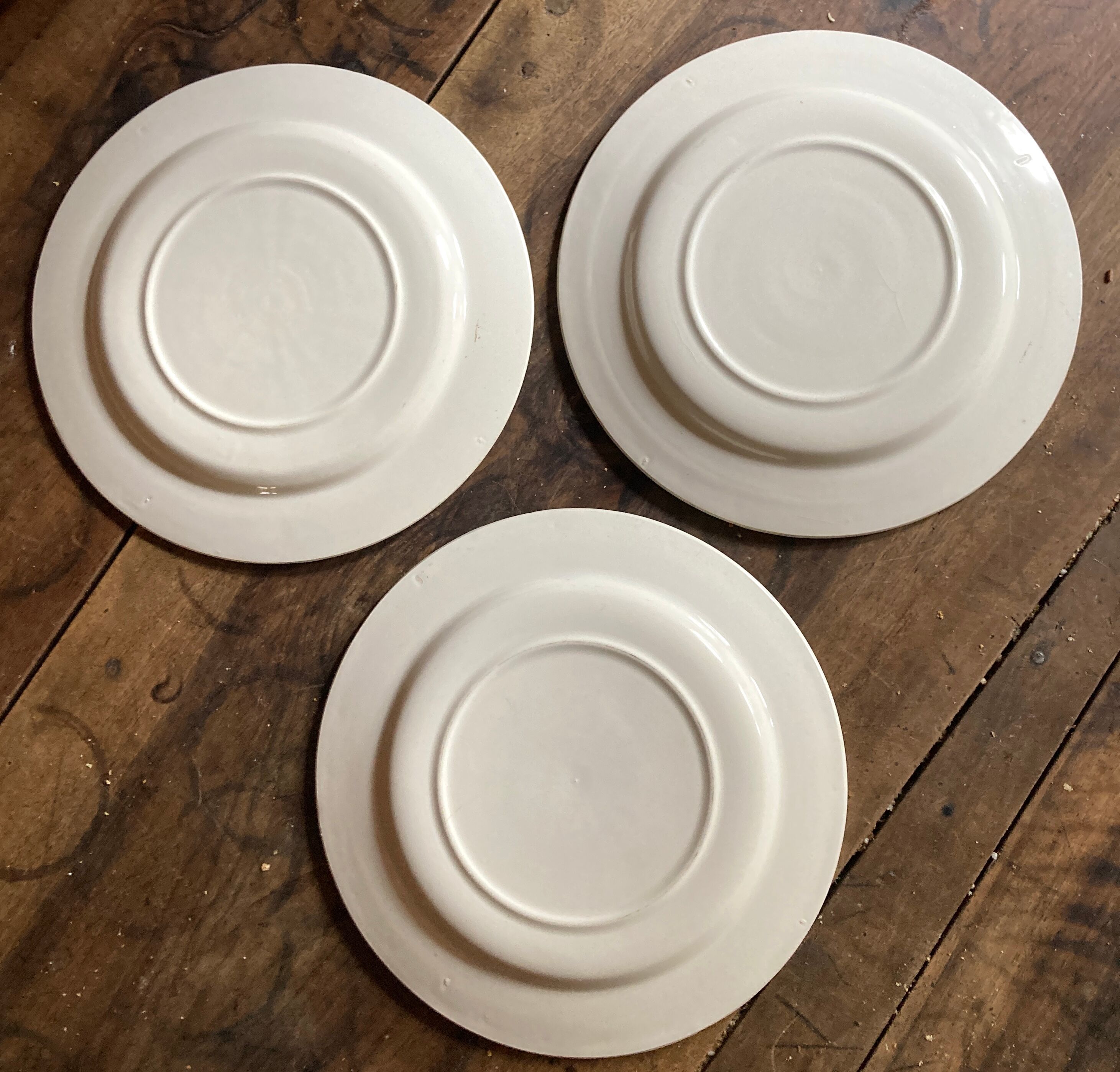 3 vintage plates