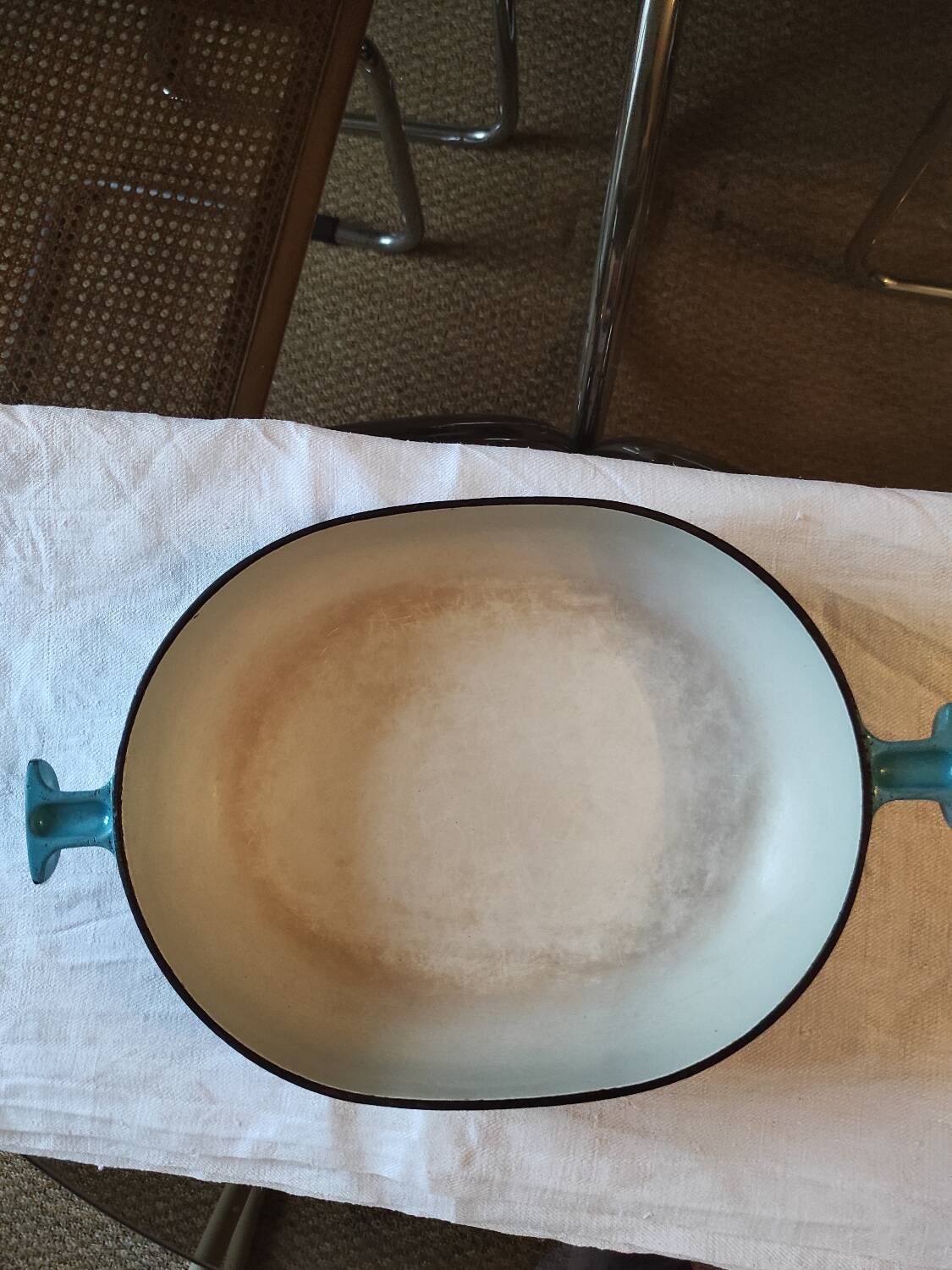 Oval dish le creuset