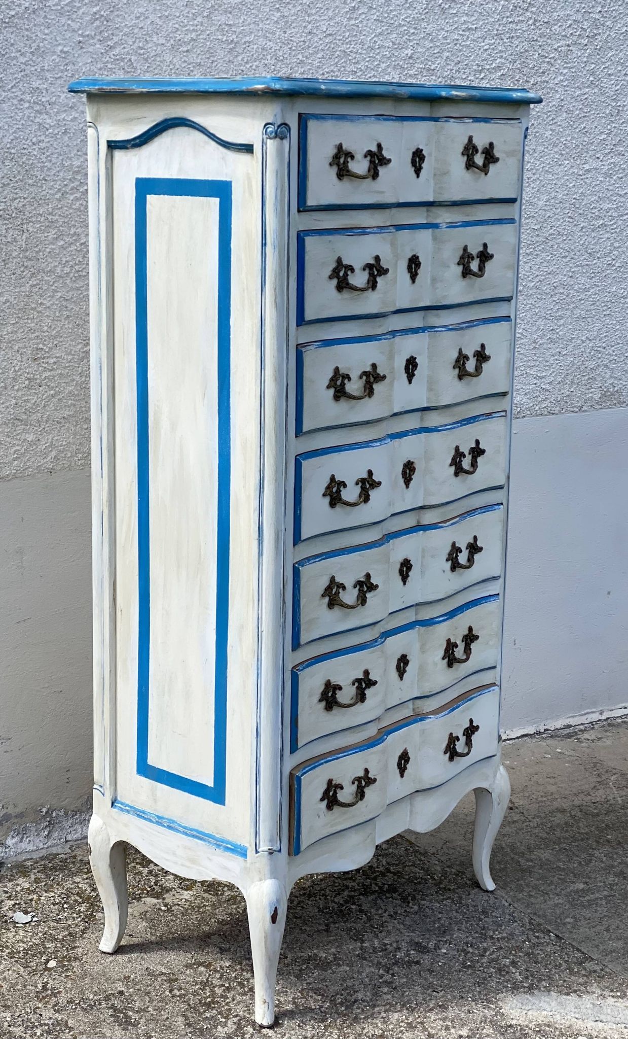 Weekly chest (7 drawers) patinated Provençal style