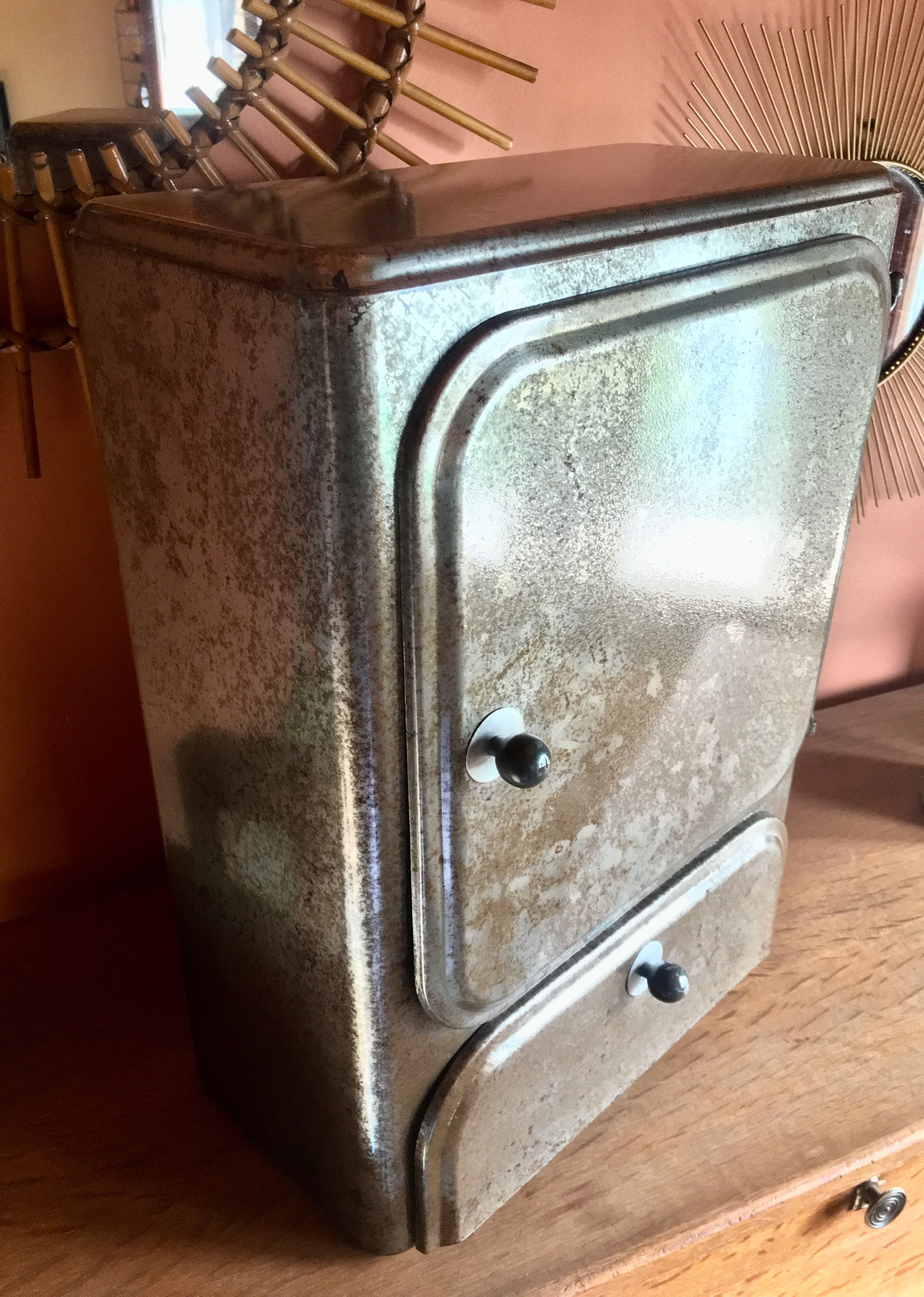 Industrial pharmacy cabinet 1950-1960