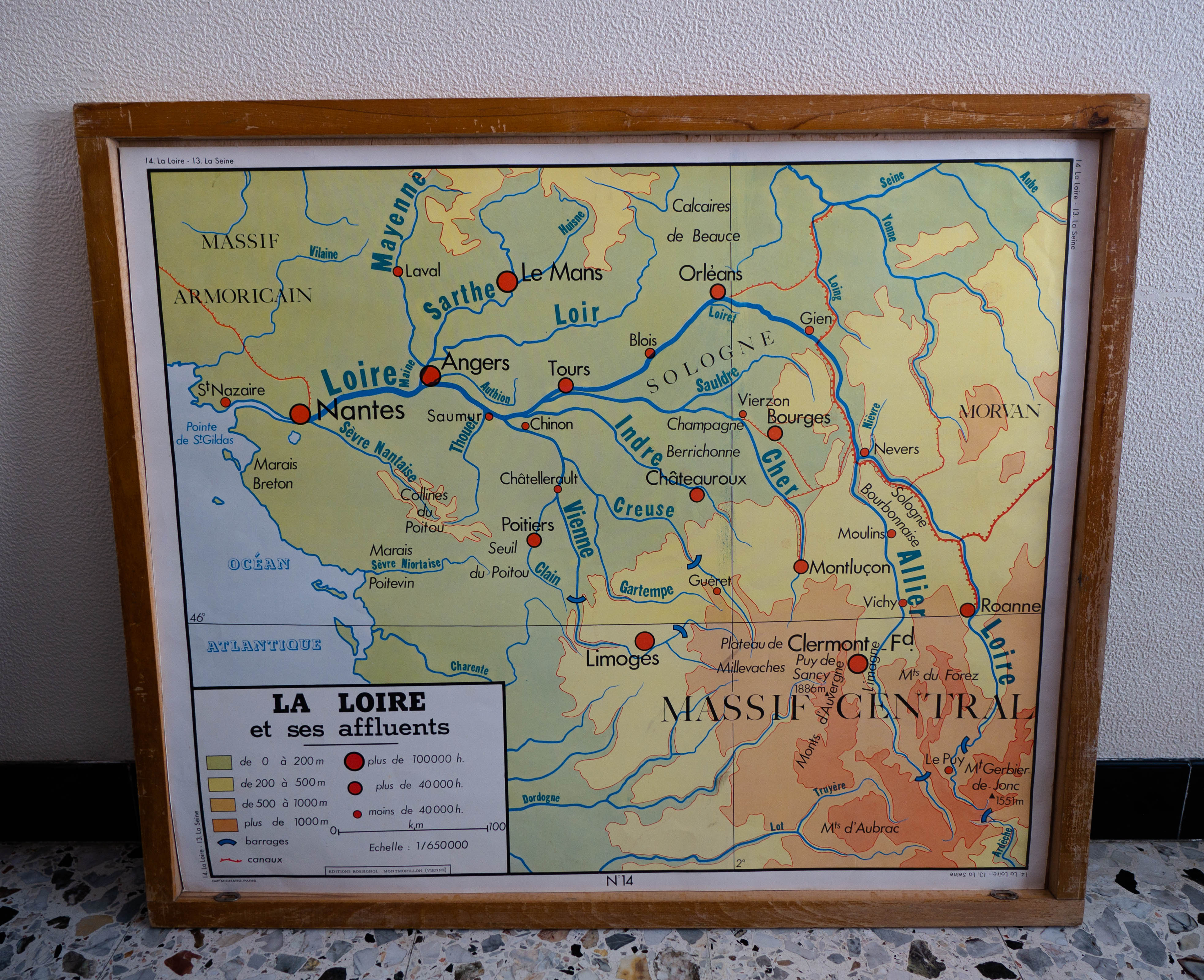 Rossignol school map "La Seine / La Loire", 1950s