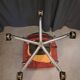 Fauteuil Kevi en skaï et métal chromé