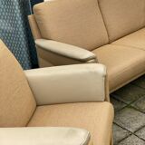 Vintage overveen 2 seater and lounge chair