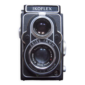 Zeiss Ikon “IKOFLEX” camera