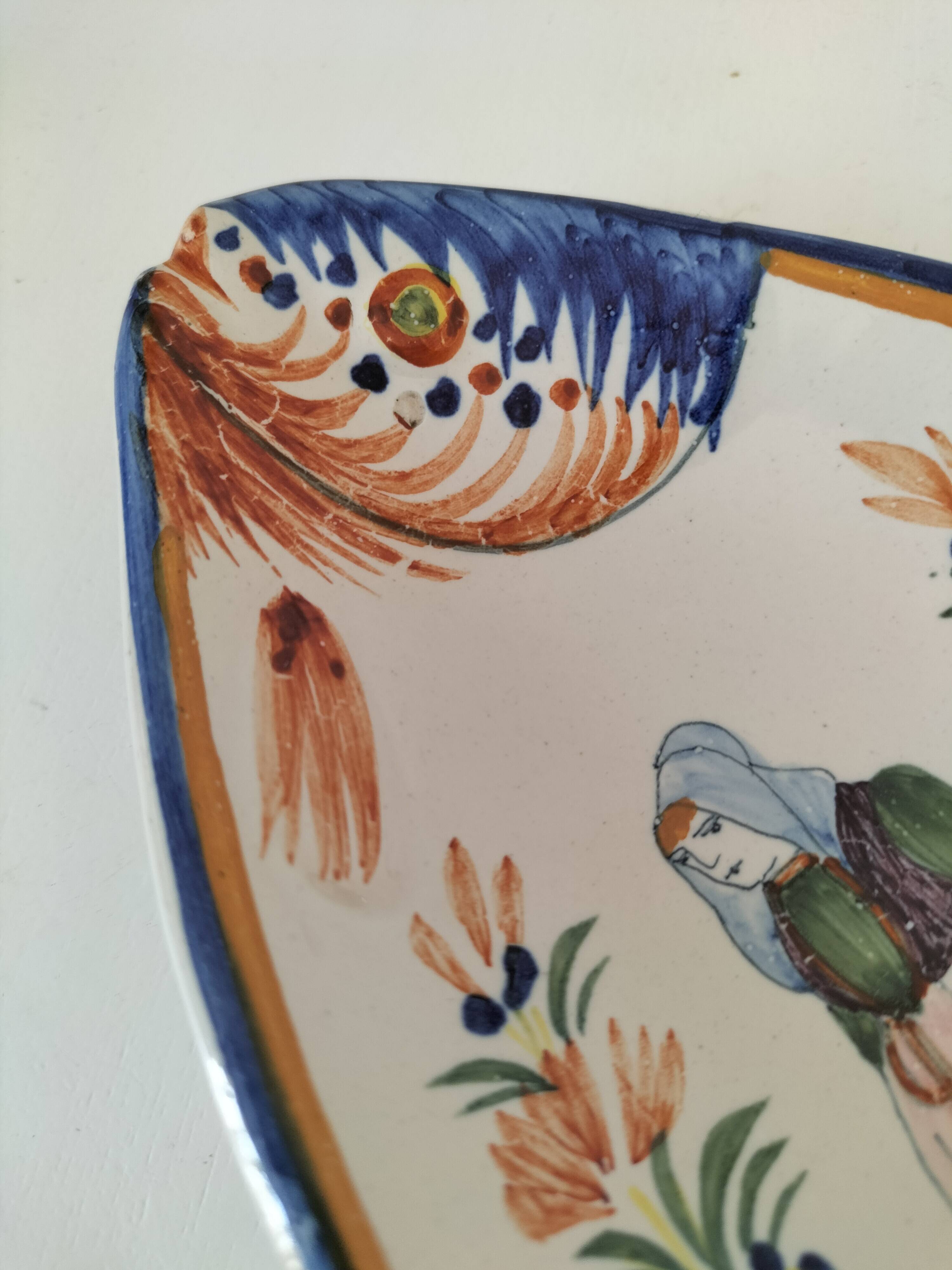 Coupelle poisson Quimper Henriot décor breton peint à la main