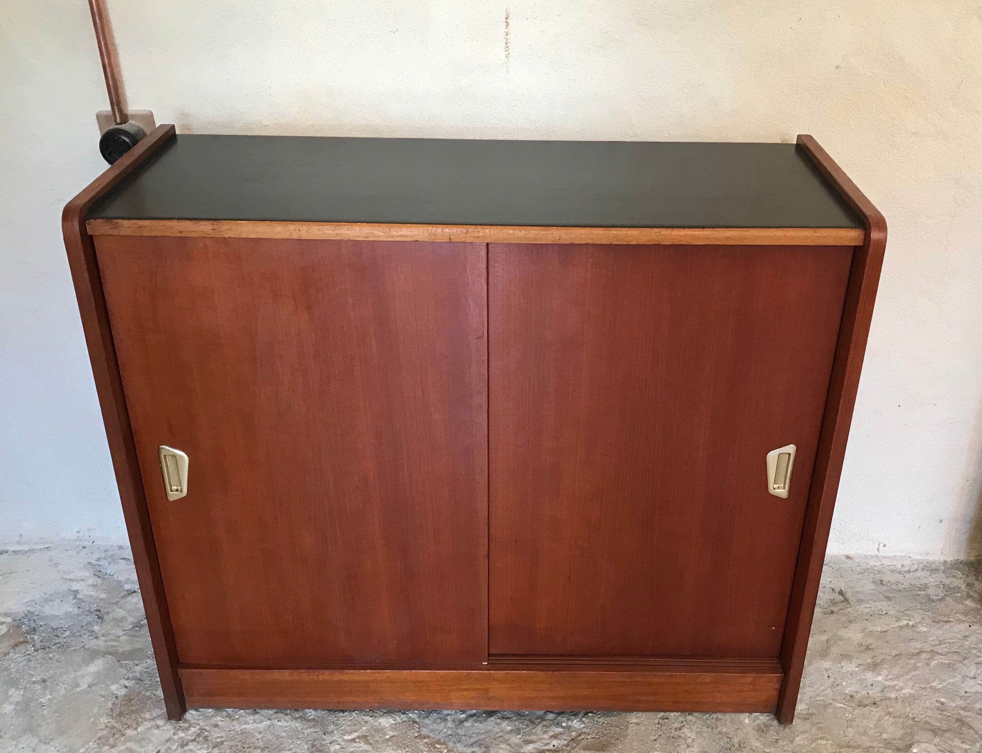 Meuble de rangement  vintage portes coulissantes
