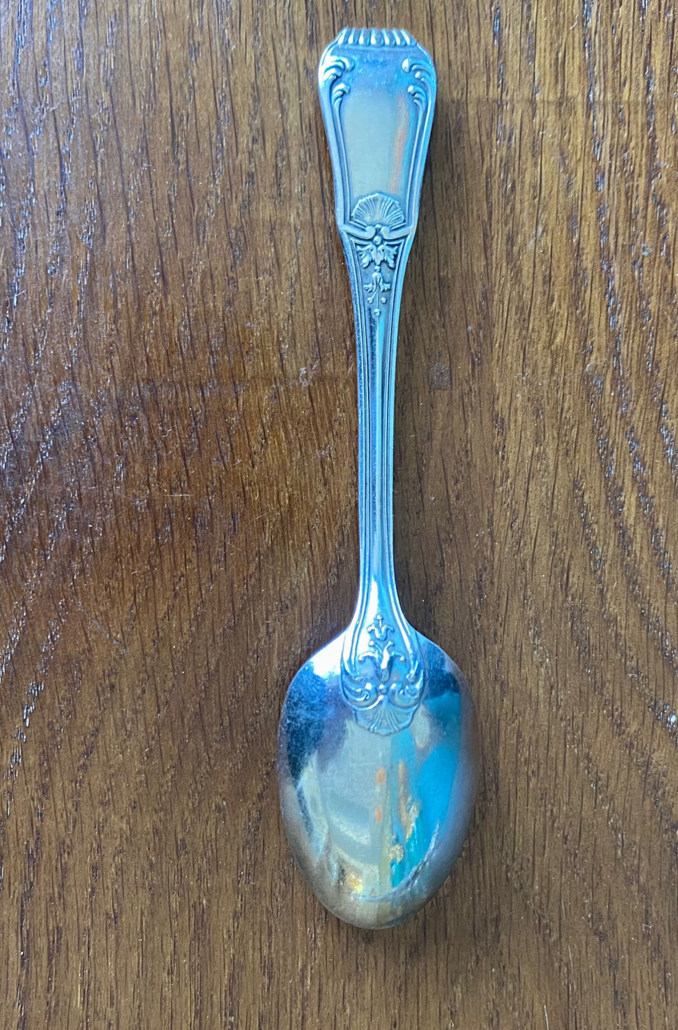 Empire style silver metal teaspoons or coffee